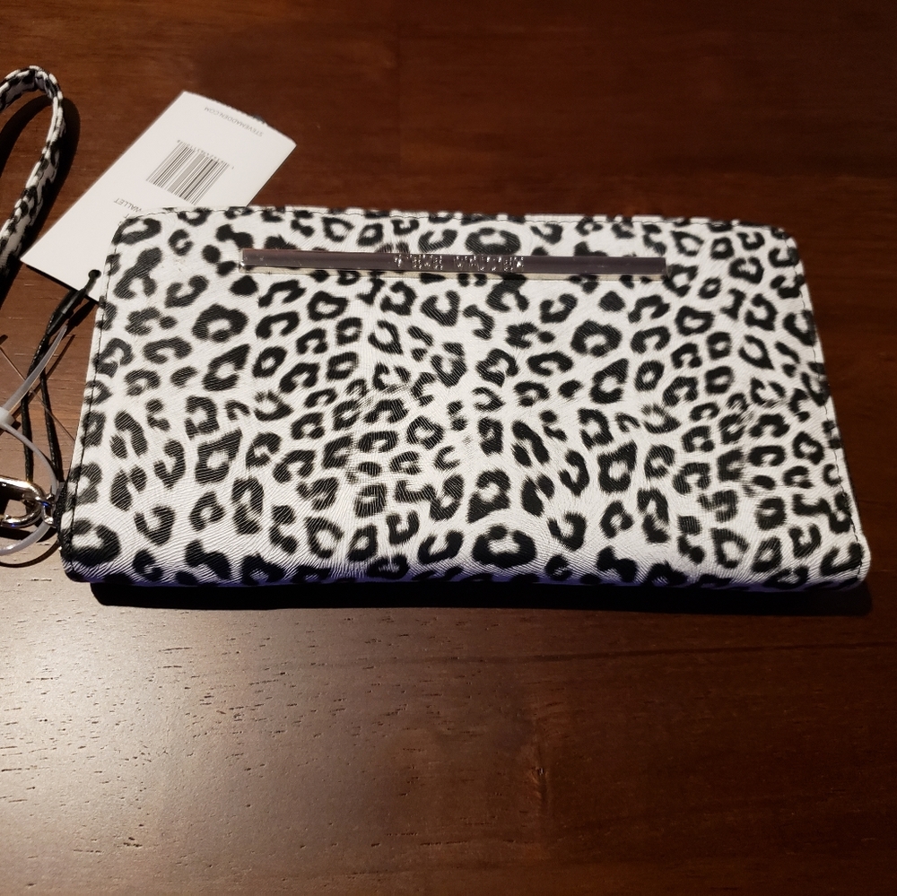 NWT Steve Madden Zip Around Wallet